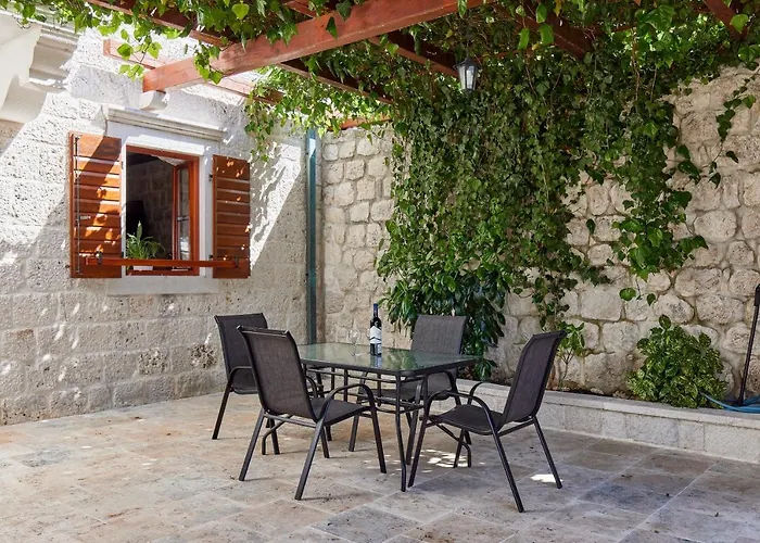 Stone House 264