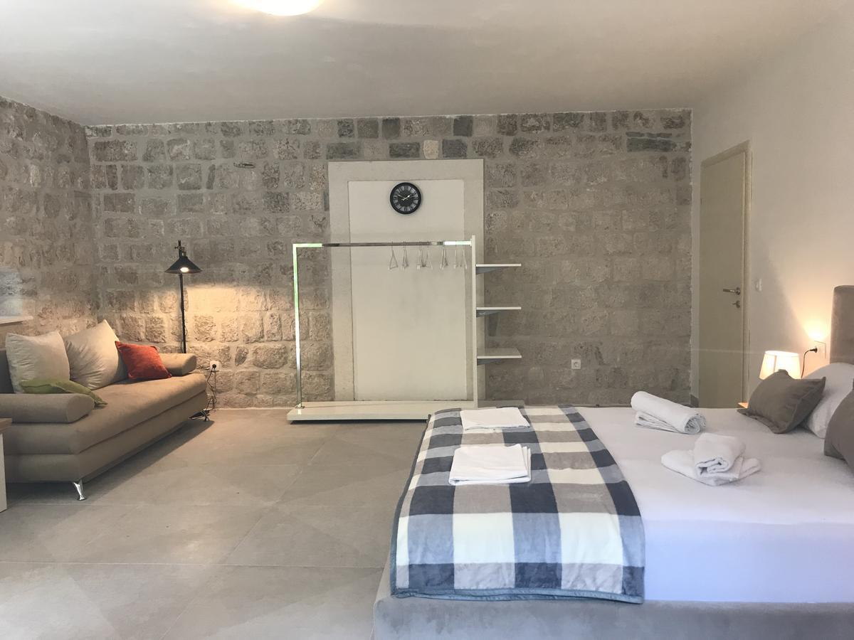 Stone House 264 וילה קוטור