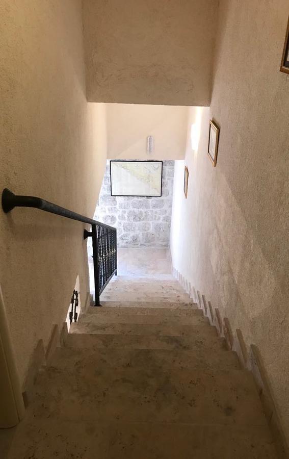 Stone House 264 וילה קוטור