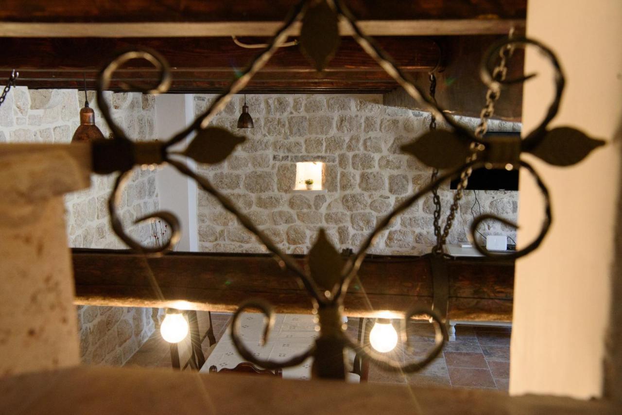 Stone House 264