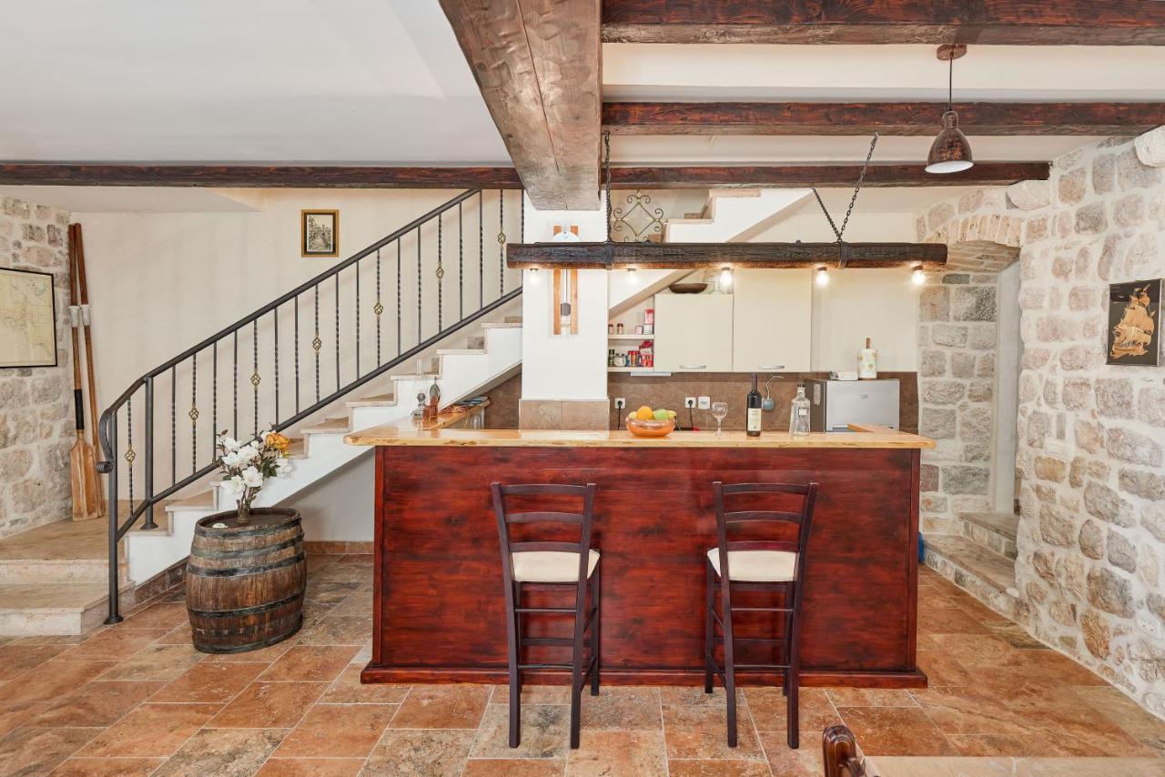 Stone House 264 Cattaro